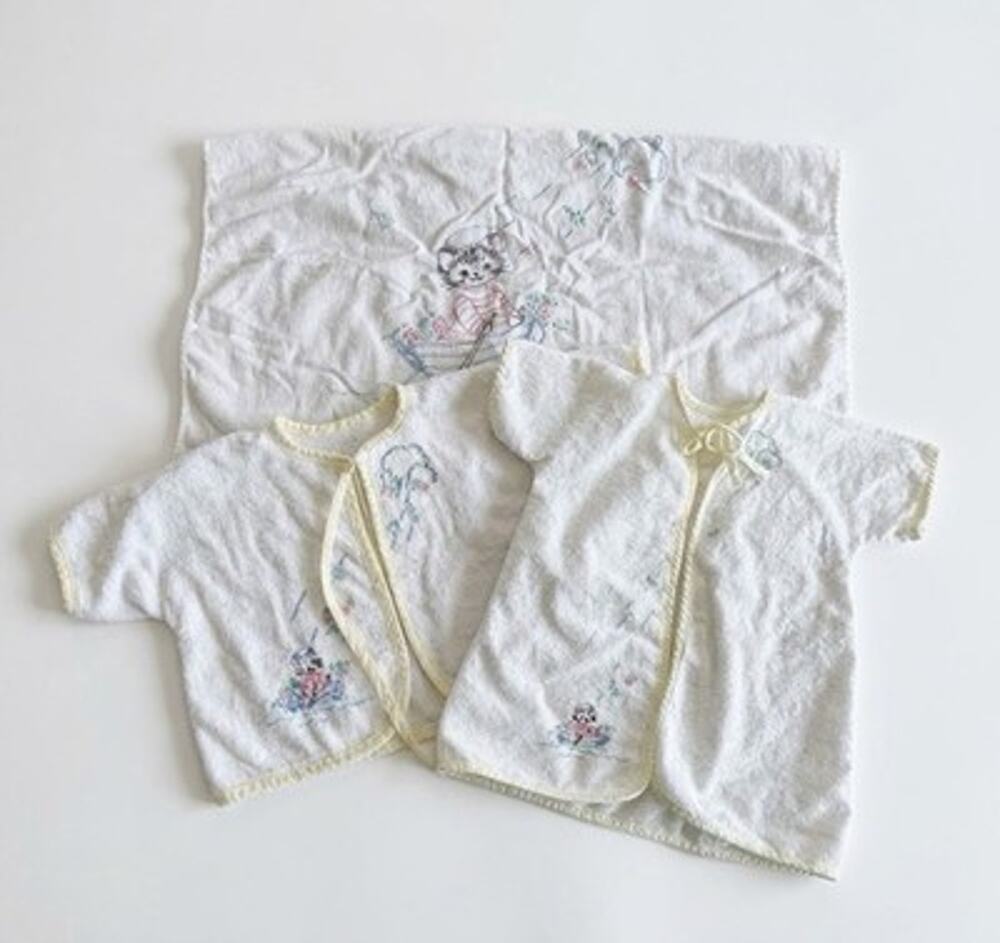 Vtg 1950s 1960s Handmade Terrycloth Baby Bath Set Embroidered Cat Towel Jacket